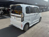 ボディーコーティング施工で、大事なお車のボディーを綺麗に長持ちさせることが出来ます。
