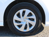 純正のホイールカバーを履いてます!