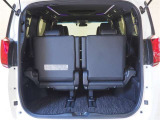 シートアレンジを変更すれば荷室も広々と活用が出来ます。