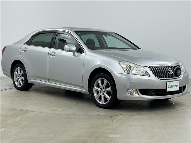 クラウンマジェスタ4.3 i-Four 4WD4WD サンルーフ