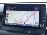 バックカメラも装備しております。車庫入れの苦手なお客様も安心!重宝してくれます!