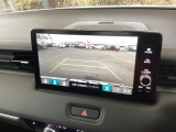 バックモニターにガイド線表示付きなので車庫入れも安心【カメラアングルは3パターンから選べます】知らない道でも安心して楽しくお出かけができます。