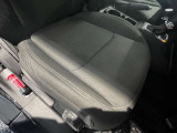 内装クリーニングも施しております。内装の綺麗なお車は気持ちが良くオススメさせていただく1つのポイントになっております。