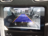 リアビューカメラも備わり、駐車時の安全性がより改善された1台になっております。