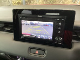 バックも安心のバックカメラ付いています。バックカメラがあると、いつでも安全にバックできますね。死角も減ります。
