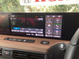 【ワイドスクリーンHonda CONNECTディスプレー】運転席側と助手席側からの操作が可能です。ドライブの必需品。見やすい・使いやすいHonda純正のメモリーナビを搭載。