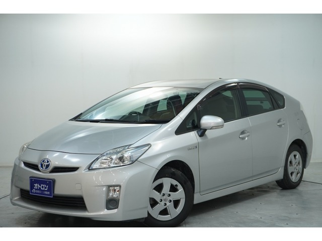 トヨタ プリウス 