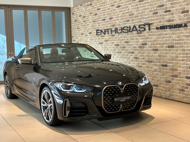 4シリーズカブリオレM440i Xドライブ 4WD