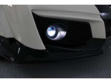 LEDフォグライト車の直前も明るく照らしてくれます。