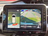 アラウンドビューモニター付きですので、車庫入れも楽々です。