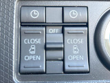 【両側パワースライドドア】スマートキーや運転席のスイッチで後席両側スライドドアの開閉が可能♪電動だから力を入れてドアを開ける必要が無く、小さなお子様でも簡単に開け閉めでき快適です♪