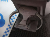運転席助手席間収納ドリンクホルダー
