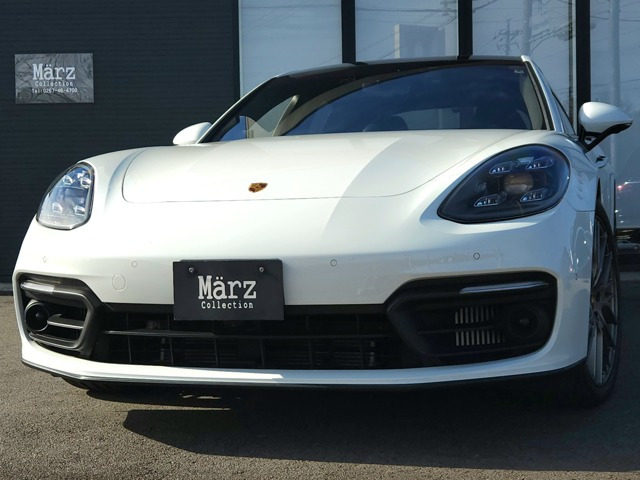 パナメーラ4 プラチナエディションPDK 4WD