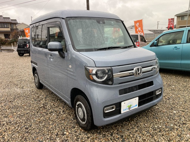 N-VAN ファン 4WD