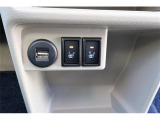 運転席/助手席シートヒーター付です。