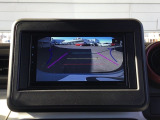 バックモニター付きで、車庫入れやバック時の後方確認をサポート。