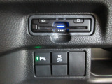 パーキングセンサーを装備しています。今や標準装備になりつつあるETC車載器も装着されております。料金所を通過するときも楽々です。