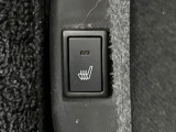 【シートヒーター】寒い日に重宝するシートヒーター!エアコンより早く温まってくれるので寒がりの人も安心ですね♪エアコンの温風は乾燥するから苦手、という方にもをおすすめです。