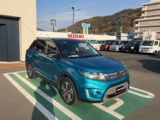 専門スタッフがルームクリーニングと外装の仕上げを一台一台丁寧に実施おります。