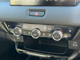 パーキングセンサーもついておりますので駐車などが苦手な方も安心して運転が可能です。