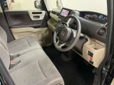 運転席は使用感などなく綺麗な状態です!匂いなど気になる方は是非ご来店ください!