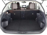 広々としたラゲージスペースを備えています。大きなものや長さのある荷物もしっかりと積み込めます。