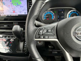 ハンドル周りには車両状態の確認やナビ操作が可能なステアリングスイッチを完備♪