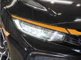 【LEDヘッドライト】省電力で、明るく遠くまで照らし、夜道や雨天などの走行の際、安心感を高めます。オートライト機構で周囲の明るさを感知し、自動で点灯、消灯します。