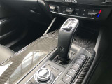 3つの走行モードのほか、6段階の車高調背が可能なエアサスペンションを標準装備しています