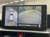 【パノラマモニター】専用のカメラにより、上から見下ろしたような視点で360度クルマの周囲を確認することができます☆死角部分も確認しやすく、狭い場所での切り返しや駐車もスムーズに行えます。