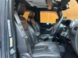 ラングラー アンリミテッド サハラ 4WD 本革シート