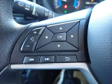ステアリングスイッチが装備されておりステアリングから手を離す事無くオーディオ類の操作が可能ですので非常に便利です♪