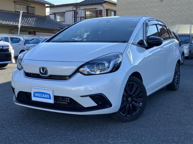 フィット  eHEVカーサ