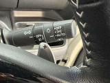 下り坂などエンジンブレーキを効かせたい時に便利なマニュアルモードのパドルシフトを装備