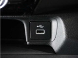 ◆USB接続端子◆使いやすい場所に装備されています♪