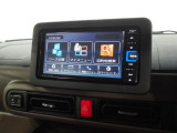 ダイハツ純正ナビが装備されています。後退時の安全確認に便利なバックモニター機能がついています。