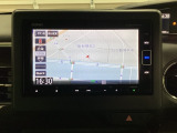 ナビゲーションはフルセグTV、インターナビ対応のGathers純正メモリーナビを搭載しています。Bluetoothオーディオ機能がありますので、スマートフォンなどの音楽も再生できます。