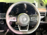 【純正革巻きステアリング】上質な革を使用することで、手にしっかり馴染みとても運転しやすいハンドルです♪