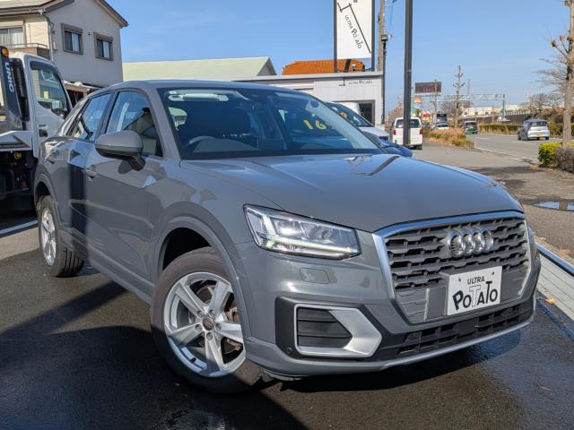 Q2 30 TFSI スポーツ 