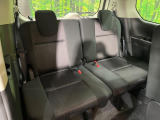 3列目シートはもちろん状態良好☆大人でもゆったりと座って頂けますので、大人数でのお出かけもラクラクです♪ご家族で、気の知れた仲間で、ドライブに行くのが楽しみですね♪