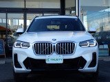 BMW在庫保有台数常時100台以上!ご来店の際はBMW本店(厚木市下荻野140-1)にご来店ください!弊社自慢の全天候型ショールーム!BMW在庫保有台数常時100台以上ございます!