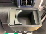 WEB掲載時にはお車に付いている装備と、様々な写真をたくさん載せるように心がけております。1台1台特徴をとらえたキャッチコメントを掲載しています。