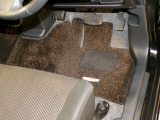 フロアマット装着しています。