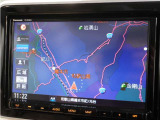【ナビゲーション】起動までの速度と地図を検索する速度が最大の魅力。初めての道でも安心・快適なドライブをサポート出来ます。操作も簡単で、ストレスフリーなドライブを提供。