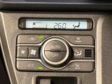 車内空調は&rdquo;AUTOエアコン&rdquo;にお任せ。運転に集中出来ますよ!
