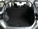 開口部の広いラゲージスペースは荷物もラクラク積み込めます