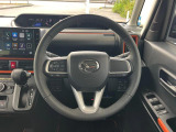 【ステアリングスイッチ】運転中、前方から目線をそらすことなく、オーディオ等の操作が可能な便利機能!安心&快適なドライブを演出してくれます♪