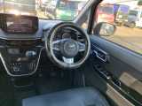 ☆内外装クリーニング☆車の隅々まで徹底的にクリーニングを行っておりますので内外装ともに綺麗な状態でご納車いたします!