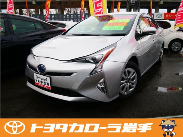 プリウス1.8 S セーフティ プラス E-Four 4WD