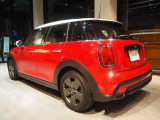 MINI NEXT一宮へのアクセスは、東海北陸自動車道(一宮西IC)を降りて5分ほどと、便利です。在庫確認、道案内など、MINI NEXT一宮へのお問い合わせは TEL 0078-6002-369993(無料)まで!!